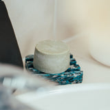 Porte-savon en plastique recyclé avec Shampoing Solide Bivouak